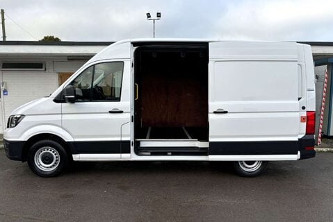 Volkswagen Crafter CR35 L2 H2 Trendline 140 ps Tdi with Tail Lift 9