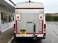 Volkswagen Crafter CR35 L2 H2 Trendline 140 ps Tdi with Tail Lift 13