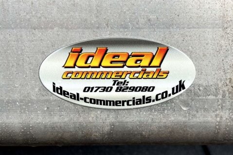 Volkswagen Crafter CR35 L2 H2 Trendline 140 ps Tdi with Tail Lift 16