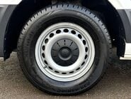 Volkswagen Crafter CR35 L2 H2 Trendline 140 ps Tdi with Tail Lift 37