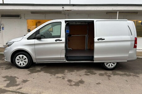 Mercedes-Benz Vito 114 Cdi L2 Progressive 9g Tronic Panel Van - Tailgate / Air Con - No Vat 9