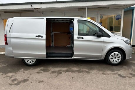 Mercedes-Benz Vito 114 Cdi L2 Progressive 9g Tronic Panel Van - Tailgate / Air Con - No Vat 12