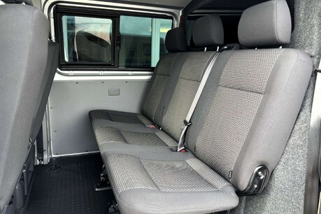 Volkswagen Transporter T32 HighLine Kombi 150 ps Tdi 17