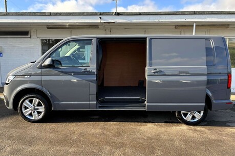 Volkswagen Transporter T32 Lwb HighLine 150 ps Tdi Panel Van with Tail Gate 9