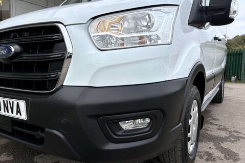 Ford Transit 350 L2 H2 Trend 130 ps Panel Van - Sat Nav 23