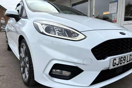 Ford Fiesta Sport 125 ps Ecoboost - Sat Nav / Climate / Adaptive Cruise 23