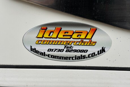 Ford Transit 350 Drw L4 170 ps Curtain Side Truck - Air Con / Tow Axle 13