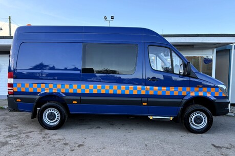 Mercedes-Benz Sprinter 316 Cdi 4x4 Mwb Hr Crew Van - Air Con - Direct from RNLi 10