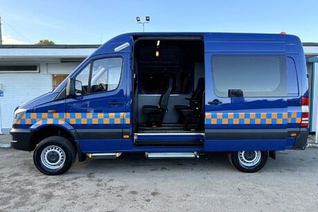 Mercedes-Benz Sprinter 316 Cdi 4x4 Mwb Hr Crew Van - Air Con - Direct from RNLi 9