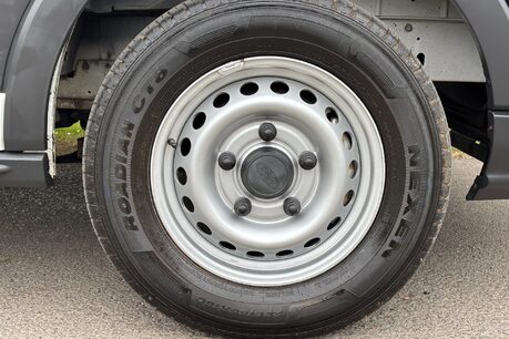 Ford Transit 350 L4 Srw 130 ps Dropside Truck 31