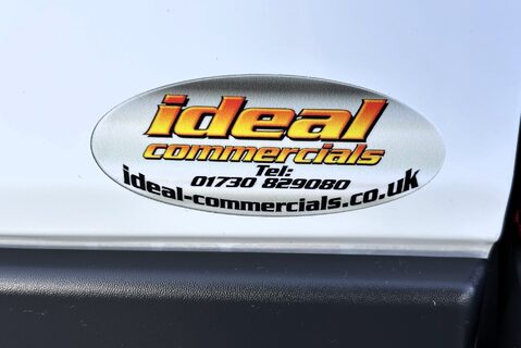 Ford Transit 410 L3 H2 Trend Bus 14 STR - Front & Rear Air Con 17