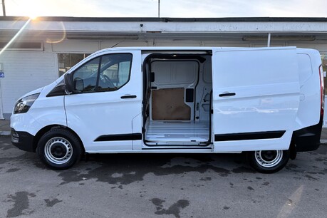 Ford Transit Custom 340 L2 Leader 130 ps Panel Van - Air Con - Twin Side Doors 9