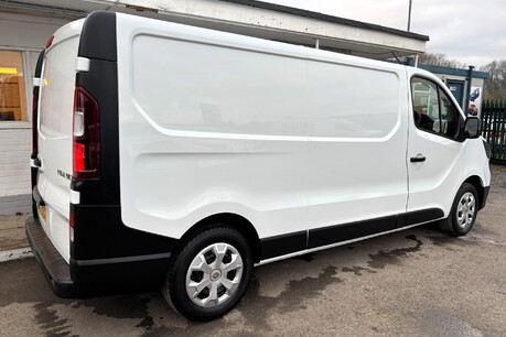 Renault Trafic LL30 Business 130 ps dCi Panel Van 3