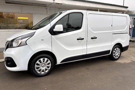 Nissan NV300 120 ps dCi Acenta L1H1 Panel Van 1