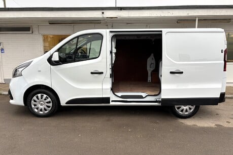 Nissan NV300 120 ps dCi Acenta L1H1 Panel Van 9