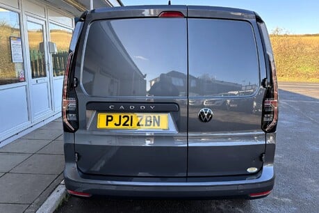 Volkswagen Caddy C20 122 ps Tdi Commerce Pro DSG Panel Van 13