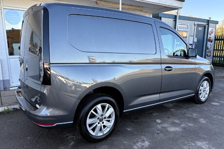 Volkswagen Caddy C20 122 ps Tdi Commerce Pro DSG Panel Van 3