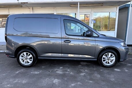 Volkswagen Caddy C20 122 ps Tdi Commerce Pro DSG Panel Van 11