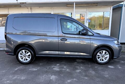 Volkswagen Caddy C20 122 ps Tdi Commerce Pro DSG Panel Van 10