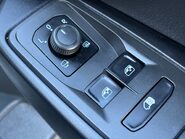 Volkswagen Caddy C20 122 ps Tdi Commerce Pro DSG Panel Van 36