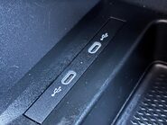 Volkswagen Caddy C20 122 ps Tdi Commerce Pro DSG Panel Van 27