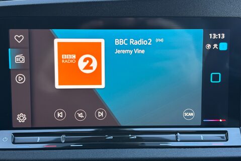 Volkswagen Caddy C20 122 ps Tdi Commerce Pro DSG Panel Van 25