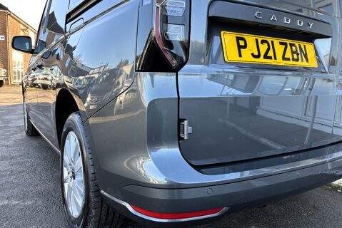 Volkswagen Caddy C20 122 ps Tdi Commerce Pro DSG Panel Van 22