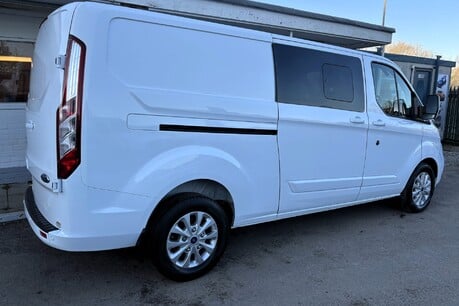 Ford Transit Custom 320 L2 130 ps Limited Double Cab in Van DCIV 3