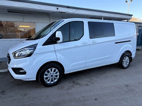 Ford Transit Custom 320 L2 130 ps Limited Double Cab in Van DCIV