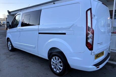 Ford Transit Custom 320 L2 130 ps Limited Double Cab in Van DCIV 6