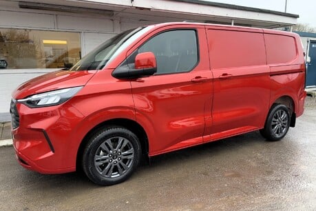 Ford Transit Custom 280 Limited L1H1 136 ps with Rear Camera 1