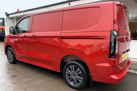 Ford Transit Custom 280 Limited L1H1 136 ps with Rear Camera 6