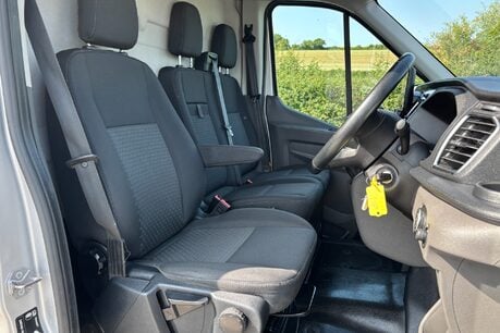 Ford Transit 350 L2 H2 130 ps Limited Panel Van 30
