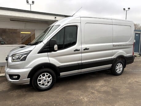 Ford Transit 350 L2 H2 130 ps Limited Panel Van