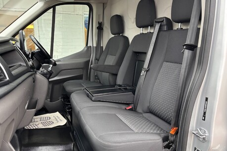 Ford Transit 350 L2 H2 130 ps Limited Panel Van 28