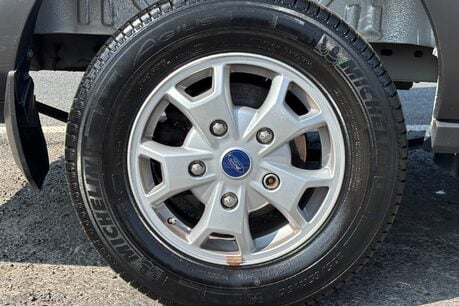 Ford Transit 350 L2 H2 130 ps Limited Panel Van 35