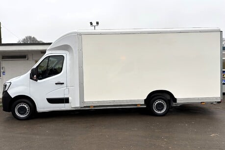 Renault Master LL35 Business + 145 ps LoLoader Luton Mobile Shop / Distribution Vehicle 8