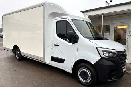 Renault Master LL35 Business + 145 ps LoLoader Luton Mobile Shop / Distribution Vehicle 5