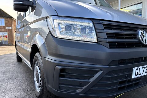 Volkswagen Crafter CR35 177 ps Tdi L2 H2 Trendline DSG Panel Van 23