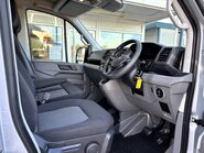 Volkswagen Crafter CR35 177 ps Tdi L2 H2 Trendline DSG Panel Van 17