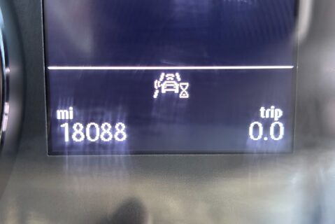 Volkswagen Crafter CR35 177 ps Tdi L2 H2 Trendline DSG Panel Van 37