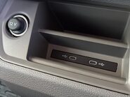 Volkswagen Crafter CR35 177 ps Tdi L2 H2 Trendline DSG Panel Van 29