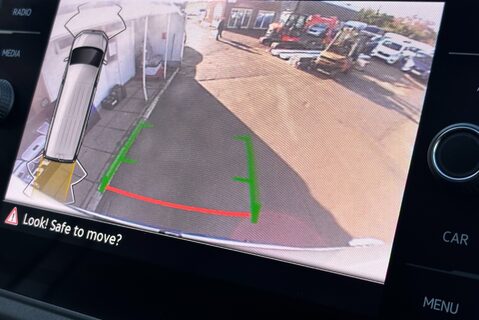 Volkswagen Crafter CR35 177 ps Tdi L2 H2 Trendline DSG Panel Van 20