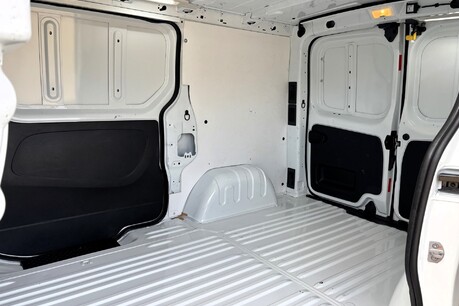 Vauxhall Vivaro 2900 L1 Cdti Panel Van - Direct from BT - Twin Side Loading Doors 10