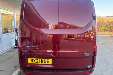 Ford Transit Custom 280 L1 130 ps Limited Panel Van 13