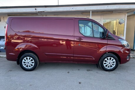 Ford Transit Custom 280 L1 130 ps Limited Panel Van 11