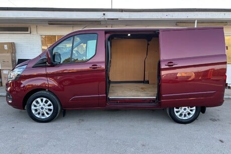 Ford Transit Custom 280 L1 130 ps Limited Panel Van 9