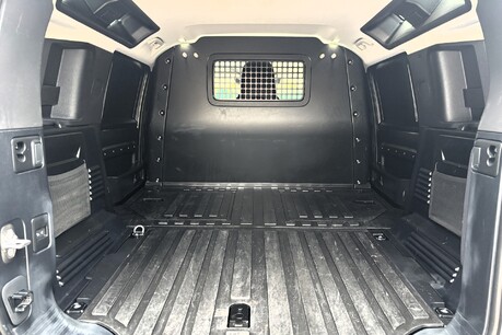 Land Rover Defender 110 D250 Hard Top SE MHEV - No VAT 12