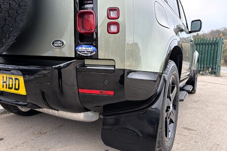 Land Rover Defender 110 D250 Hard Top SE MHEV - No VAT 27