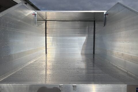 Isuzu Grafter N35.150 Toolbox Arbor Tipper Truck - Barn Doors / Lift Up Roof 15